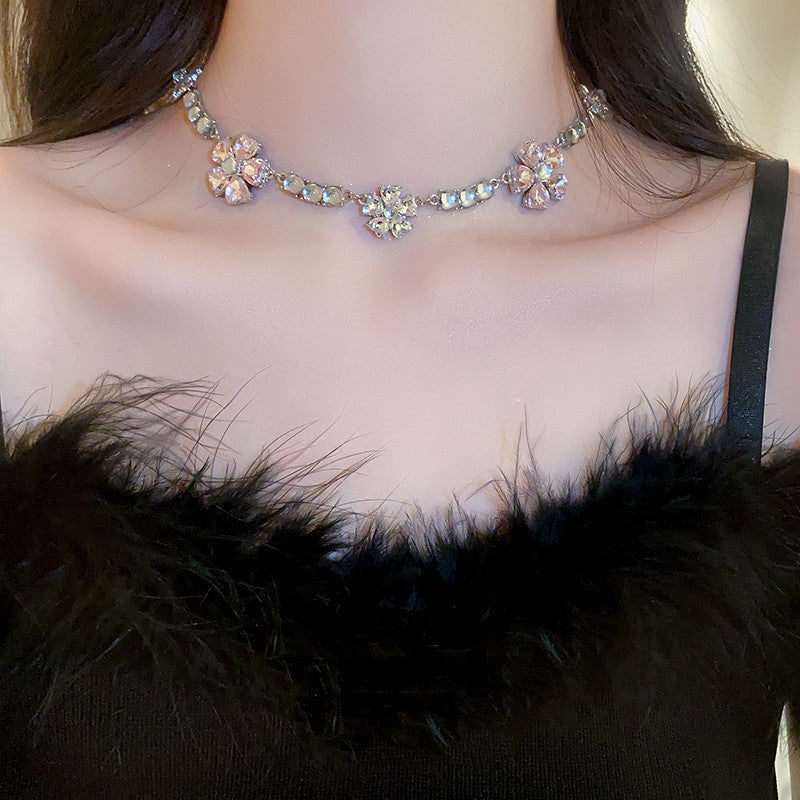 Fashion Light Luxury Flower Necklace
