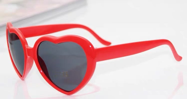 Heart-Shaped Lights Become Love Special Effects Glasses Sunglasses