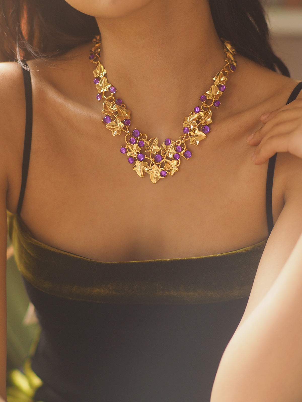 Vintage Grape Matte Niche Vintage Gemstone Necklace