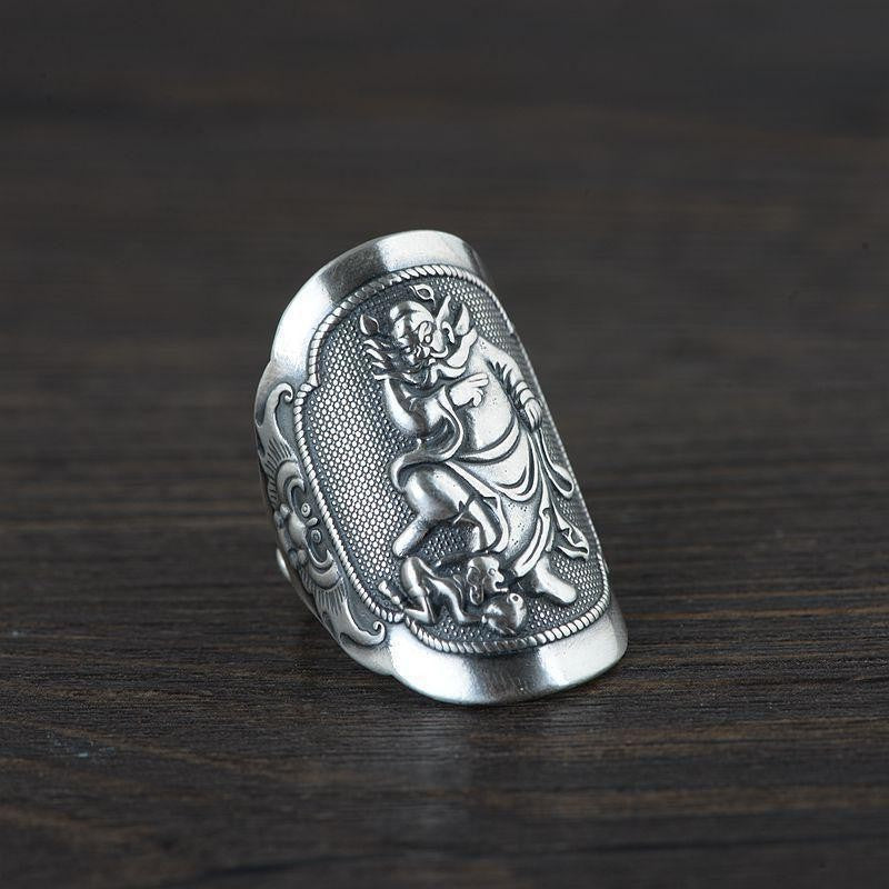 Domineering Pattern KIRIN Carved Pattern Men's Ring