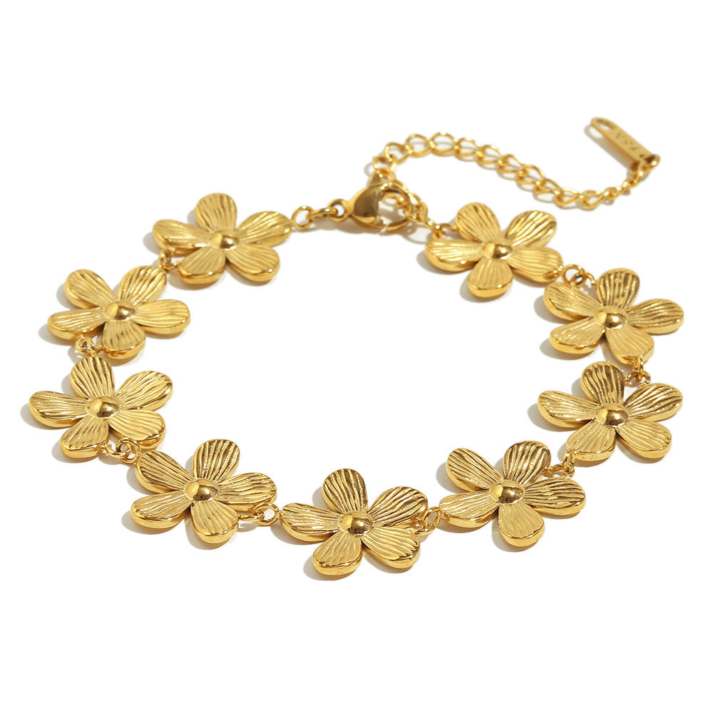 Retro Three-Dimensional Flower Bracelet 18K Gold