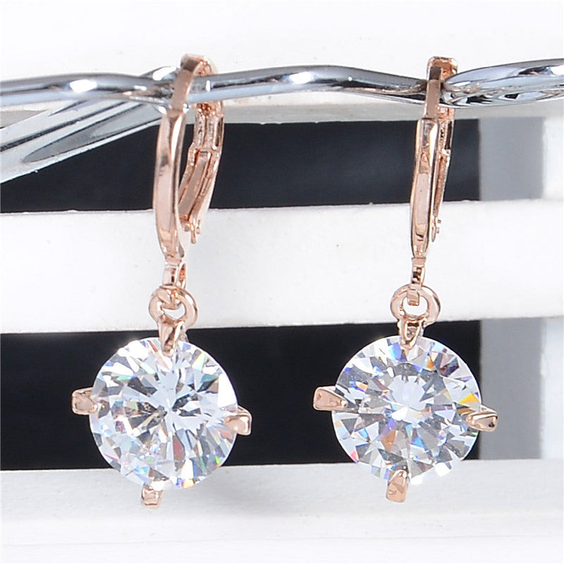 Cute and Pretty 1 Pair Gold Color Cubic Zirconia Elegant Woman Hoop Earrings For Christmas Gift