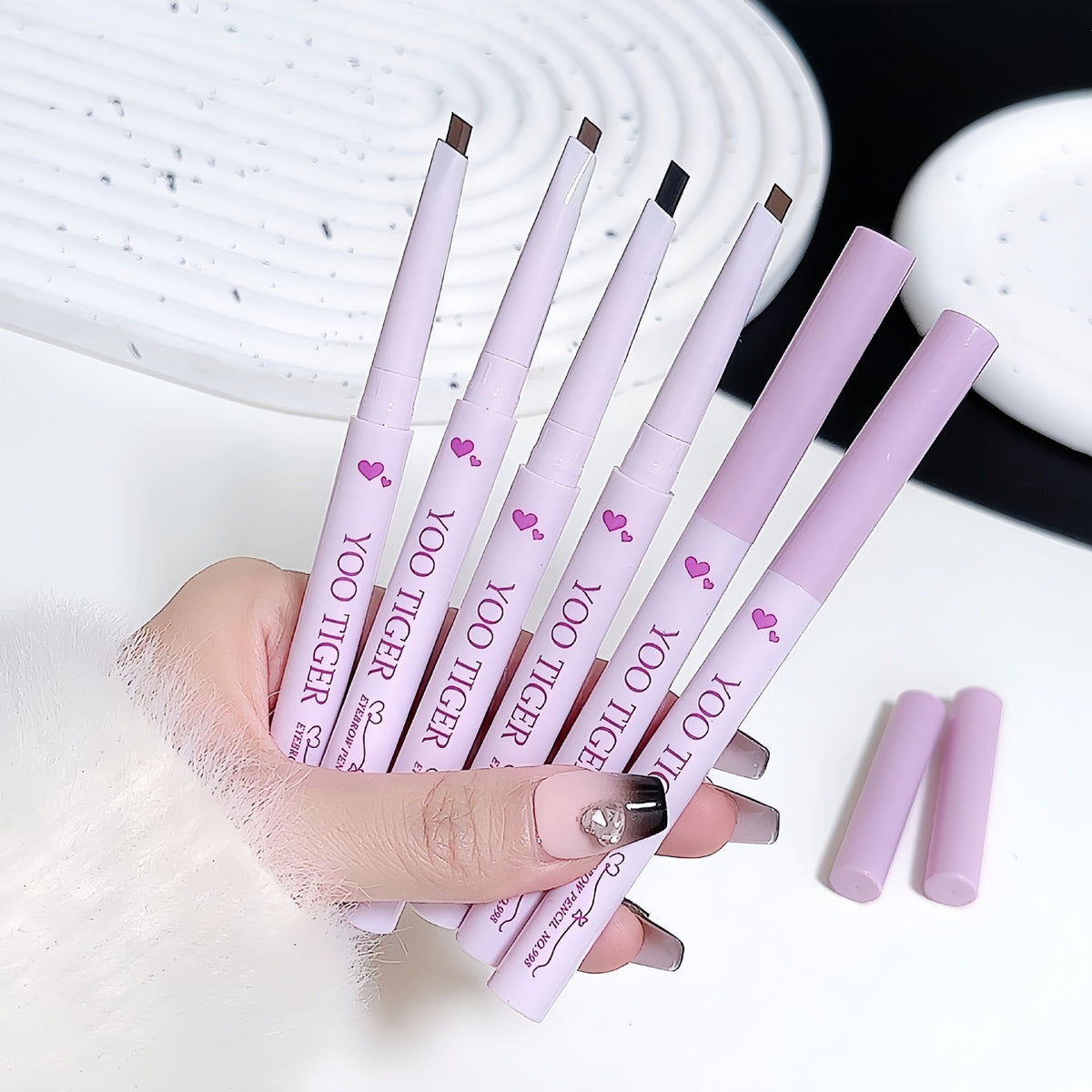 Ultra-Fine Dual-Tip Triangular Eyebrow Pencil For A Natural Brow Shape