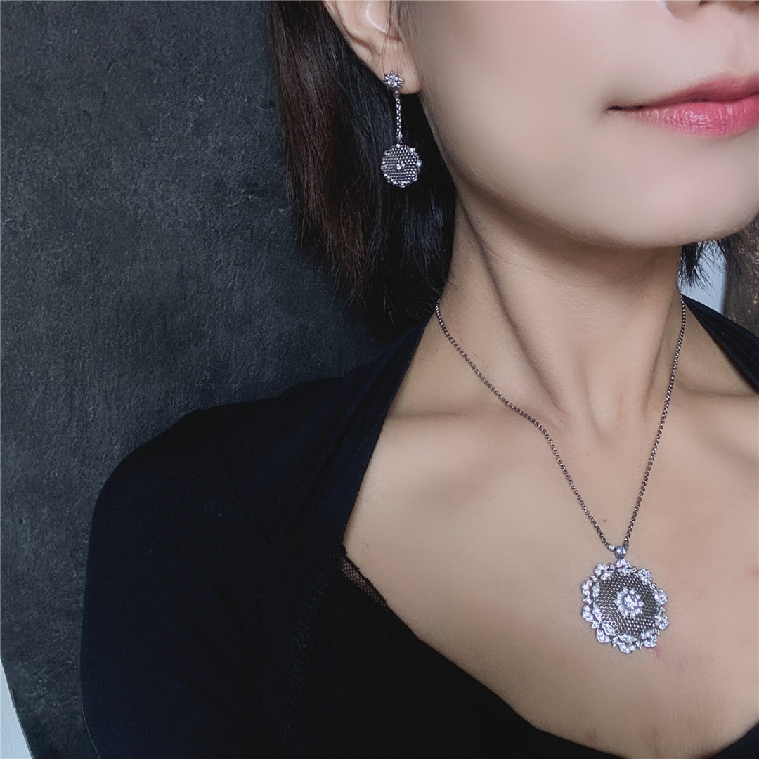 Sterling Silver Gold Plated Vintage Flower Necklace Dress