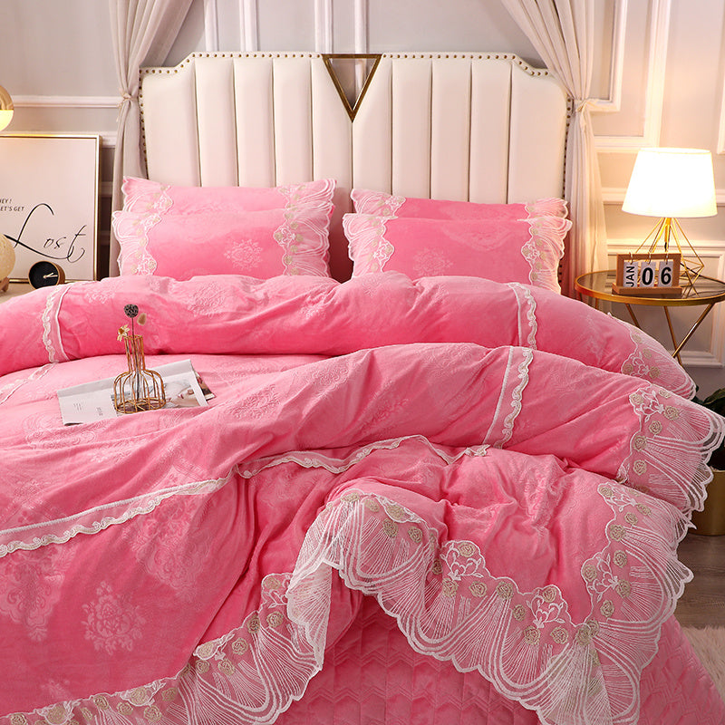 European Style Lace Warm Milk Velvet Four-Piece Coral Velvet
