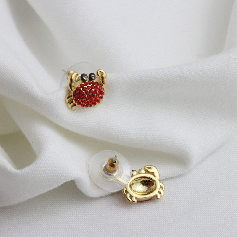 Red Diamond Like Asymmetric Small Crab Earrings