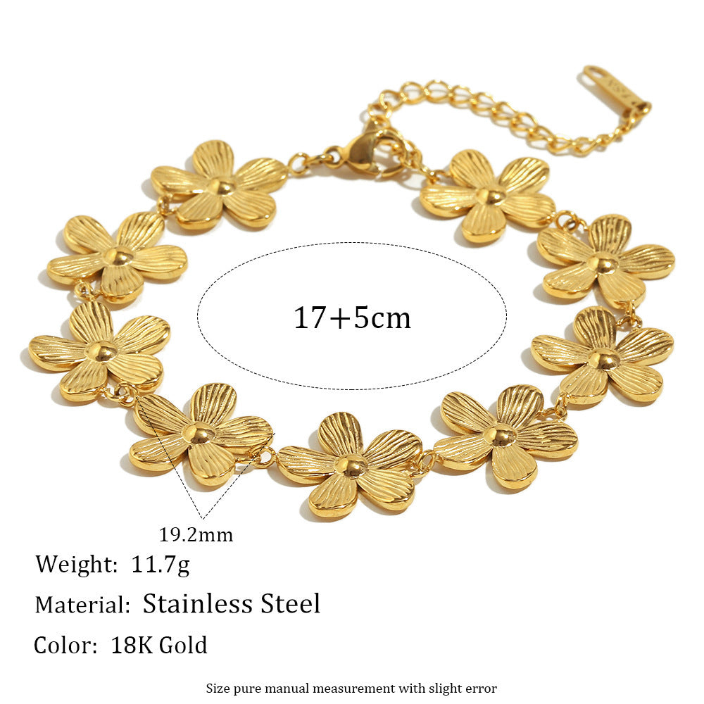 Retro Three-Dimensional Flower Bracelet 18K Gold