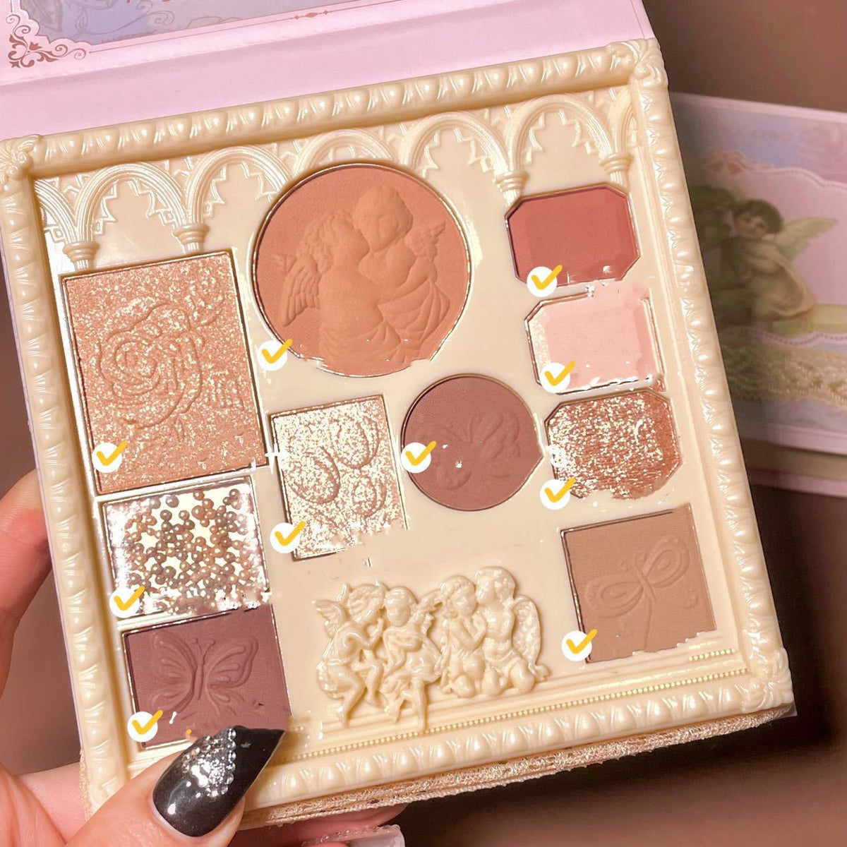 Embossed Angel Blush Highlight All-in-One Eyeshadow
