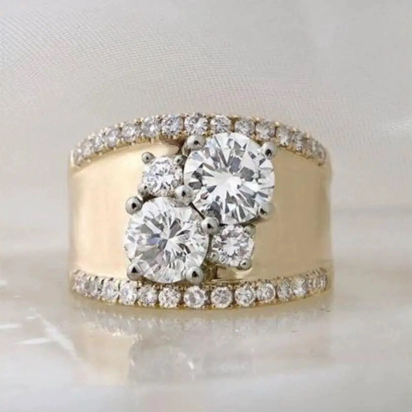 European And American Luxury Round Engagement Ring