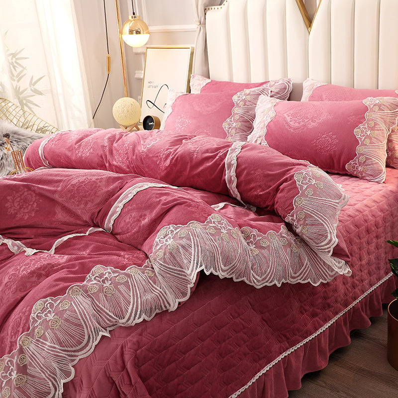 European Style Lace Warm Milk Velvet Four-Piece Coral Velvet