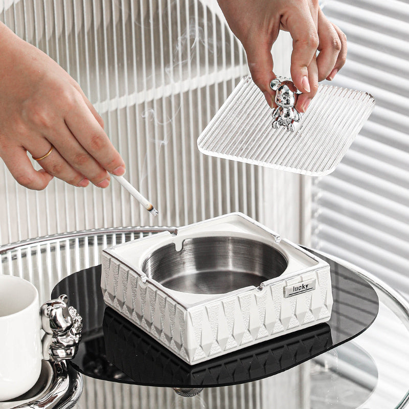 Anti-fly Ash Of Office Light And Luxurious Personality Ashtray