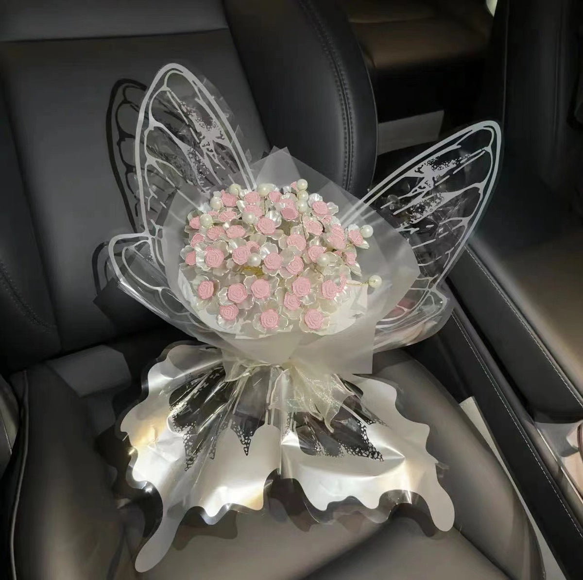 Dreamy Butterfly Rose Hand Bouquetperfect Rose Arrangement For Valentines Day Ideal As A Gift For Your Girlfriend Or Bestie