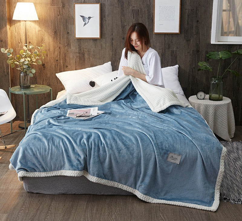 Double Layer Thickened Coral Pile Blanket in Winter