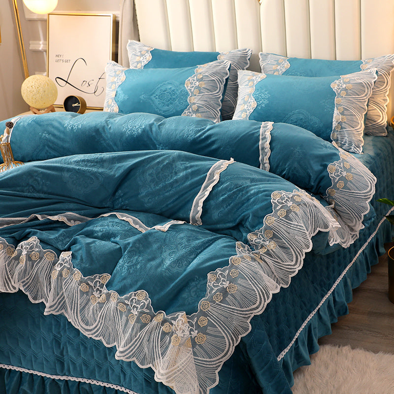 European Style Lace Warm Milk Velvet Four-Piece Coral Velvet