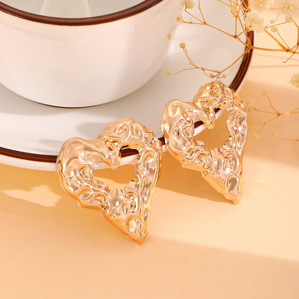 New Pleated Lava Hollow Heart-Shaped Earrings Personality Exaggerated Love Earrings For Women Valentine's Day Jewelry