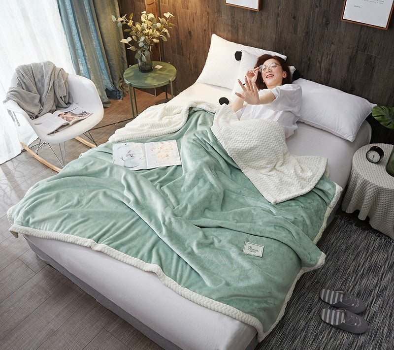 Double Layer Thickened Coral Pile Blanket in Winter