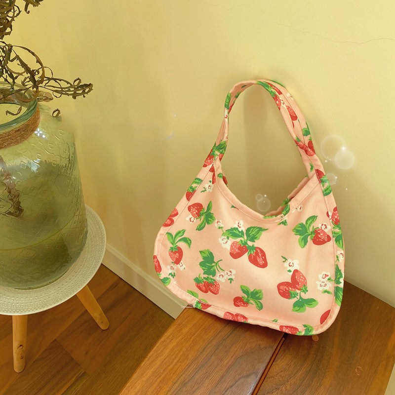 French Niche Strawberry Underarm Bag Design Sense
