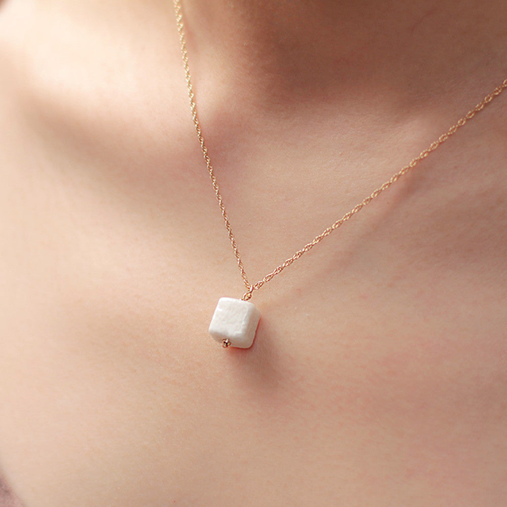 Women's Bone China Art Design Clavicle Chain Pendant