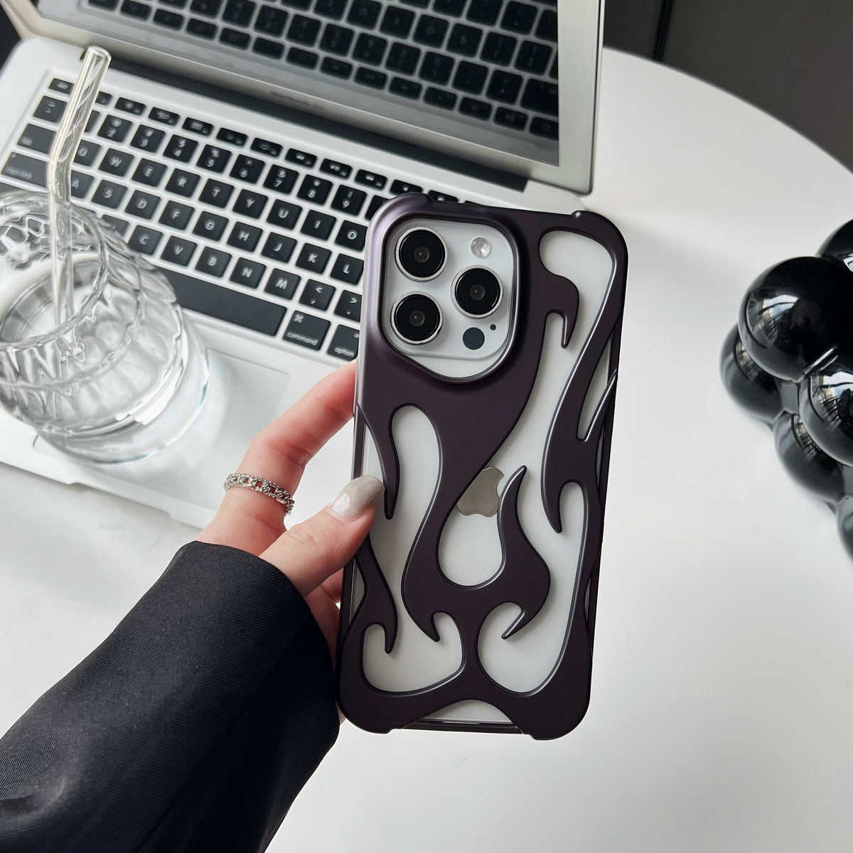 Electroplated Hollow Heat Dissipation Phone Case