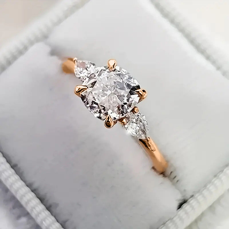 European And American Elegant Four-Claw Zircon Ring